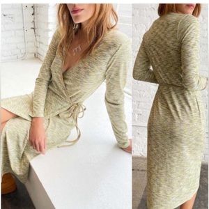 Lisa Says Gah Green Wrap Midi Dress